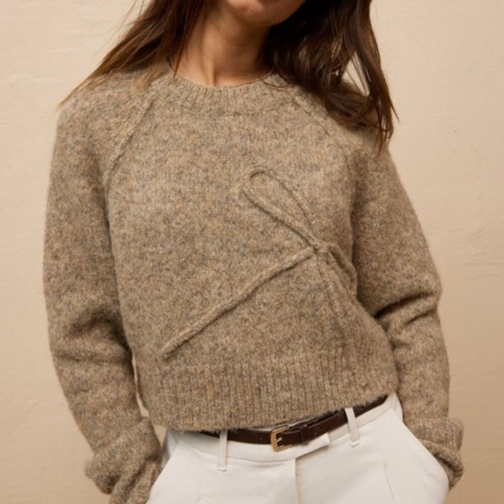 American Eagle Women's Cozy Bow Sweater Size Large